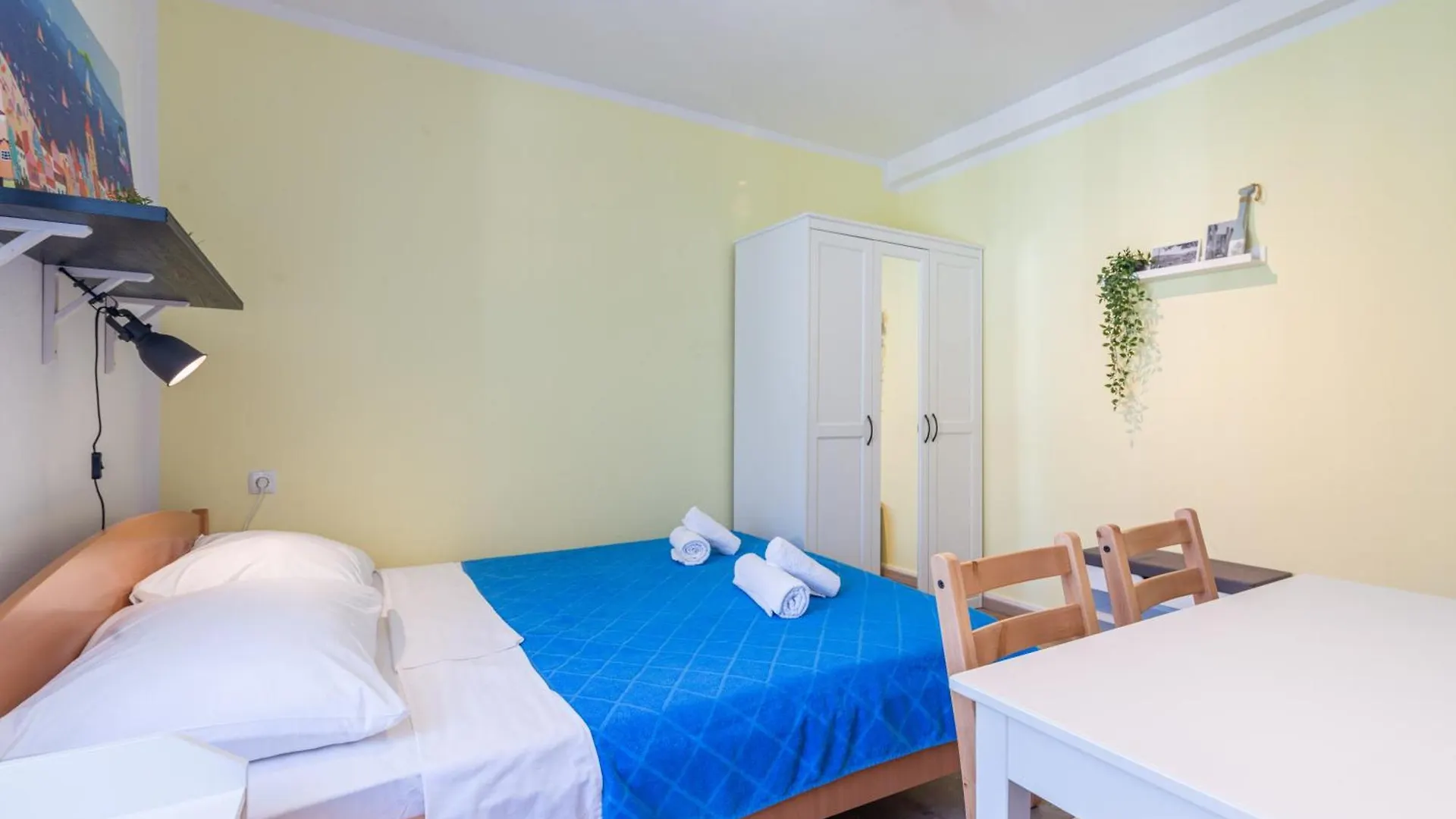 Rooms & Studio Apartments By The Way Baska  0*, Baska (Krk) Croatia