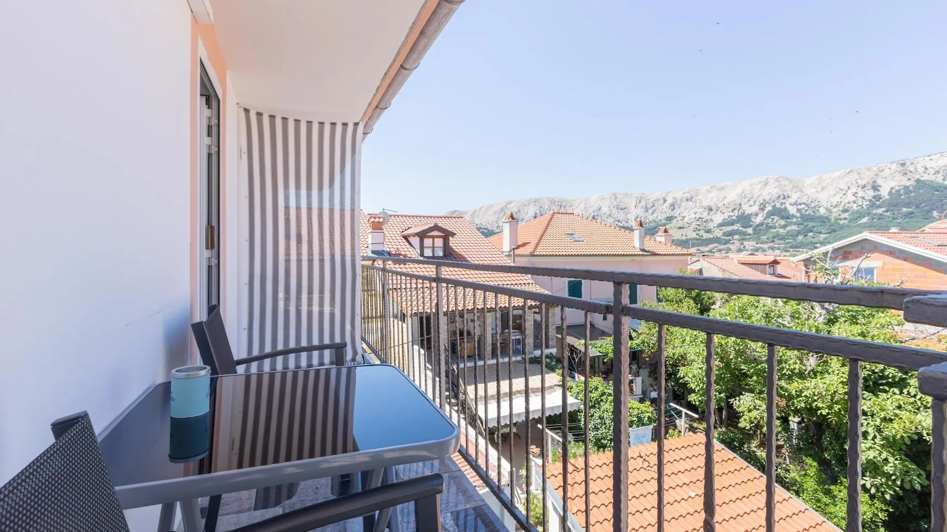 Rooms & Studio Apartments By The Way Baska  Croatia