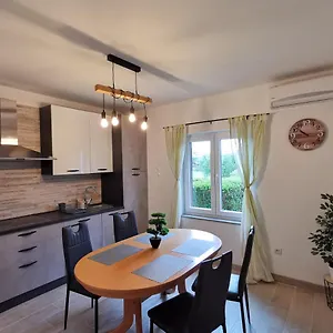  Apartman Jurandvor